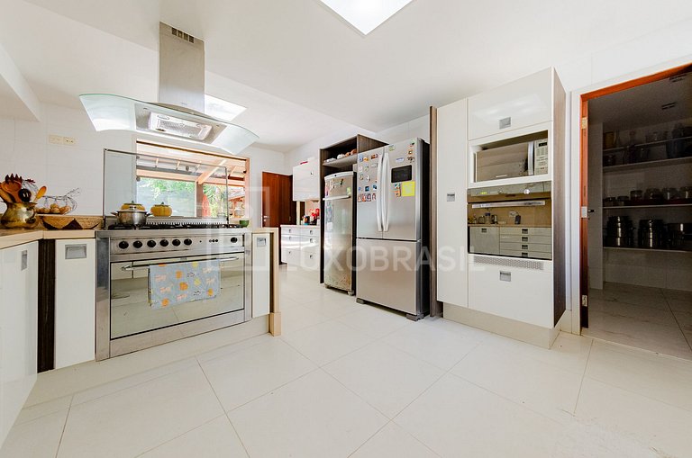 LB - RJ843 House with 6 suites in Nova Ipanema Condominium,