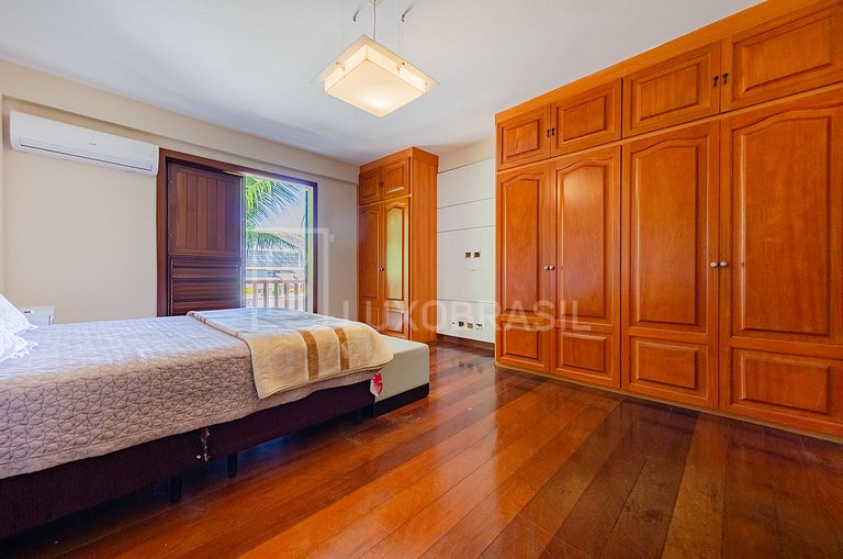LB - RJ843 Casa com 6 suítes à venda no Condomínio Nova Ipan