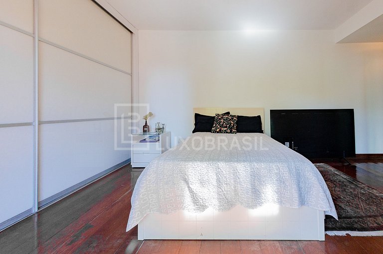 LB - RJ843 Casa com 6 suítes à venda no Condomínio Nova Ipan
