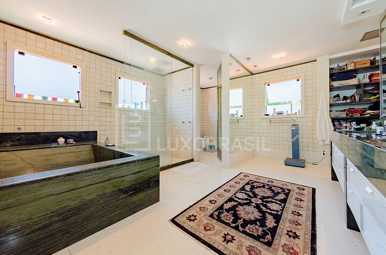 LB - RJ843 House with 6 suites in Nova Ipanema Condominium,