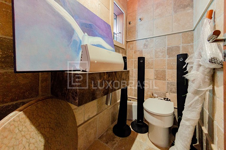 LB - RJ843 Casa con 6 suites en venta en el Condominio Nova