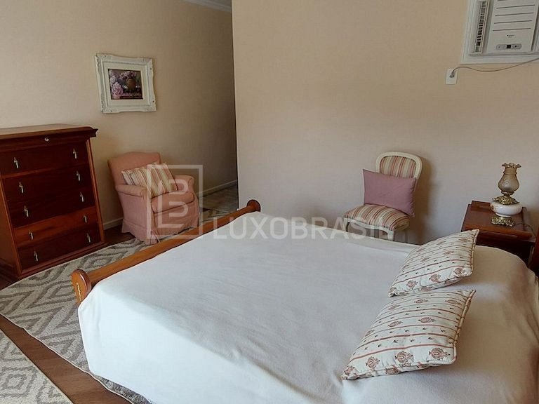 LB - RJ808 Casa com 04 quartos à venda, 337 m² por R$ 2.800.