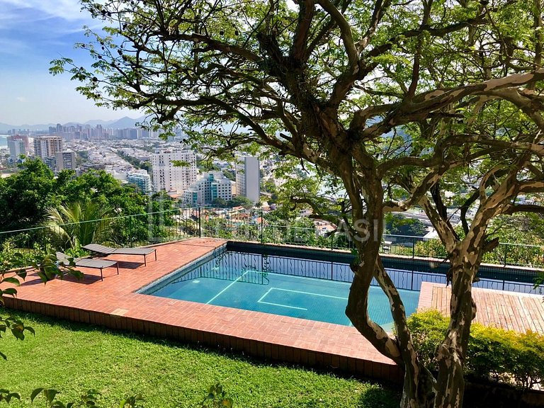 LB - RJ710 Casa espetacular de 900m² no Joá, com vista panor