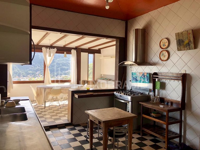 LB - RJ710 Spectacular 900m² Home in Joá with Panoramic Ocea