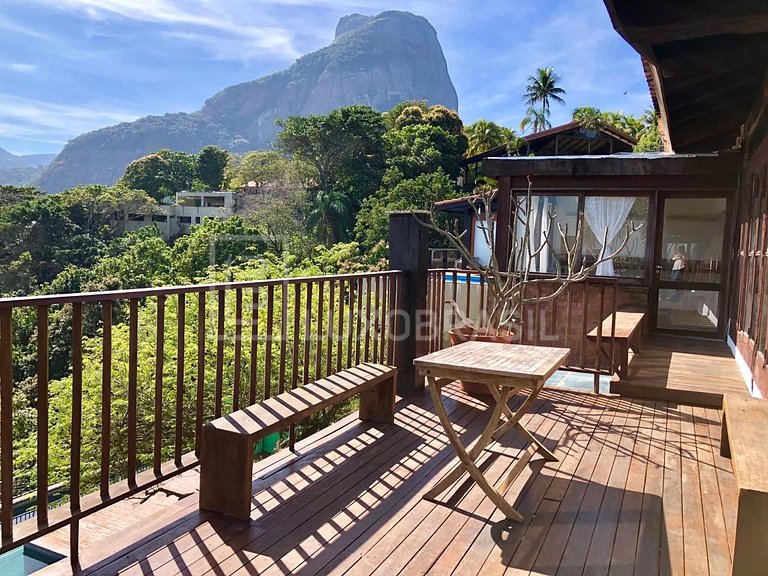 LB - RJ710 Spectacular 900m² Home in Joá with Panoramic Ocea