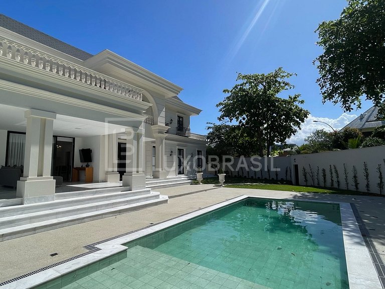 LB - RJ858 Cada Mandala: Luxuosa casa Triplex – 1.000m² de S