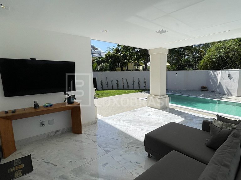 LB - RJ858 Cada Mandala: Luxuosa casa Triplex – 1.000m² de S