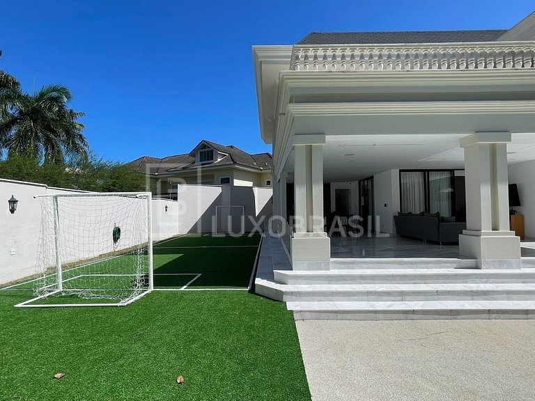 Anúncio de Aluguel – Triplex de Luxo | Condomínio Mandala –