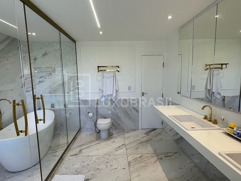 RJ 858 - Luxury Triplex Residence for Rent in the Mandala Co
