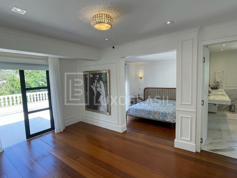 LB - RJ858 Casa Mandala: Luxurious Triplex House – 1,000 m²