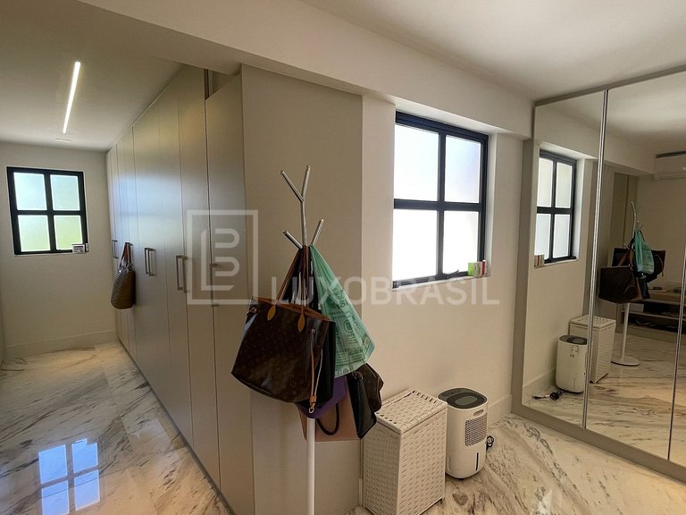 LB - RJ858 Cada Mandala: Luxuosa casa Triplex – 1.000m² de S