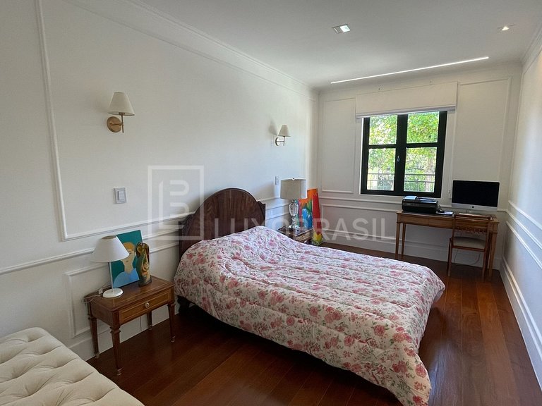 Anúncio de Aluguel – Triplex de Luxo | Condomínio Mandala –