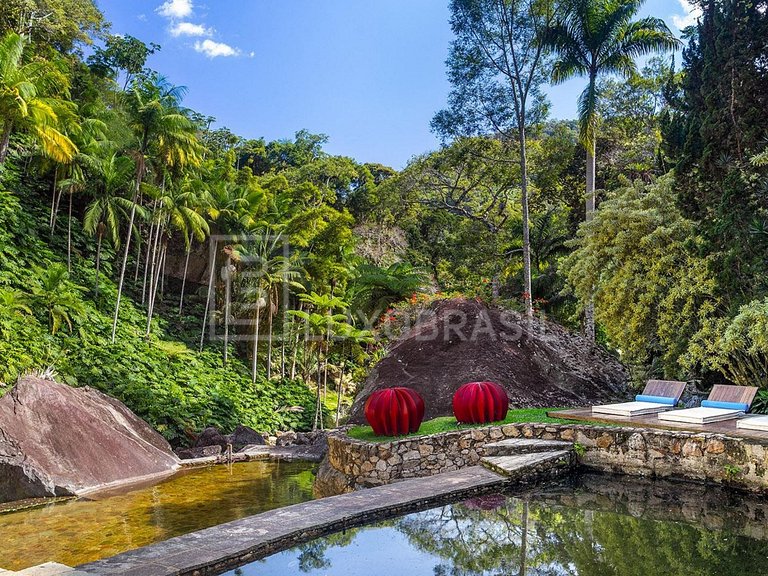 LB - SE16 Mountain Retreat in Corrêas | 5 Suites | Long-Term