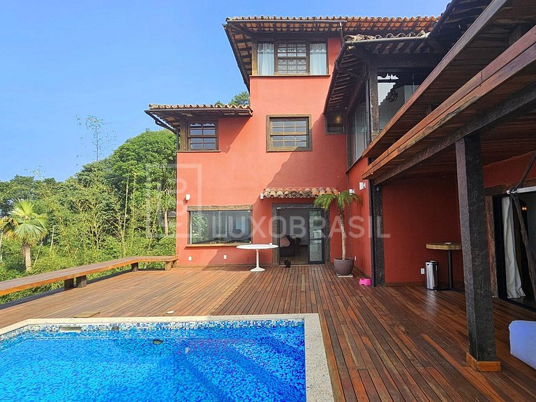 LB - RJ121 Elegância e natureza em harmonia: o espaço ideal