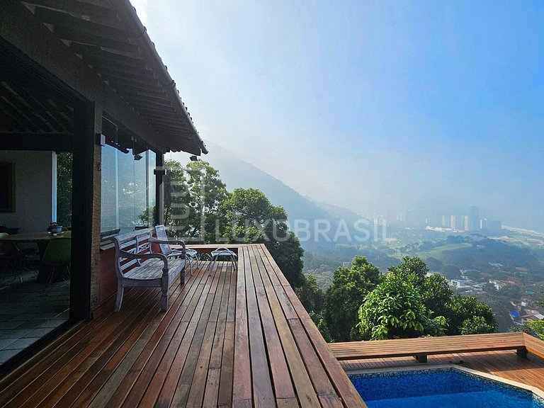 LB - RJ121 Elegância e natureza em harmonia: o espaço ideal
