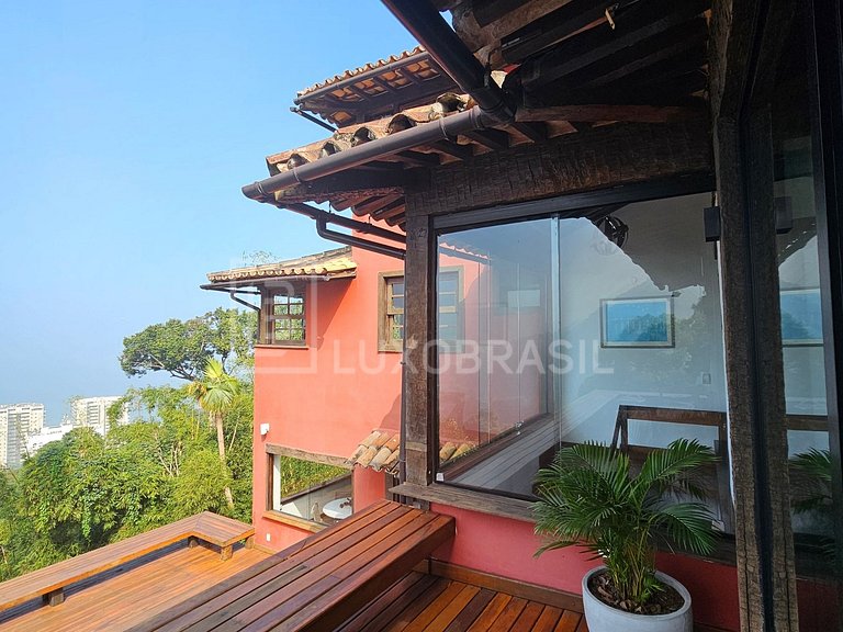 LB - RJ121 Elegância e natureza em harmonia: o espaço ideal