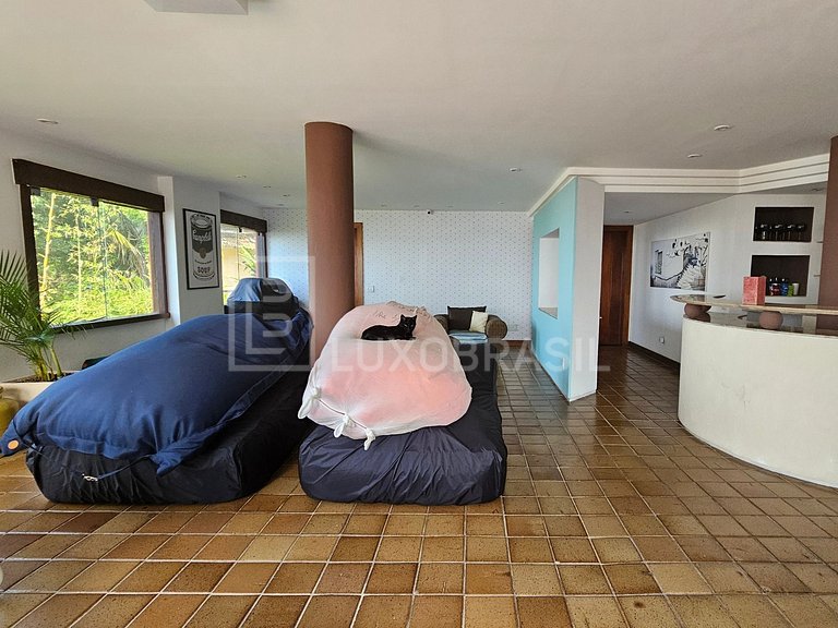 LB - RJ121 Elegância e natureza em harmonia: o espaço ideal