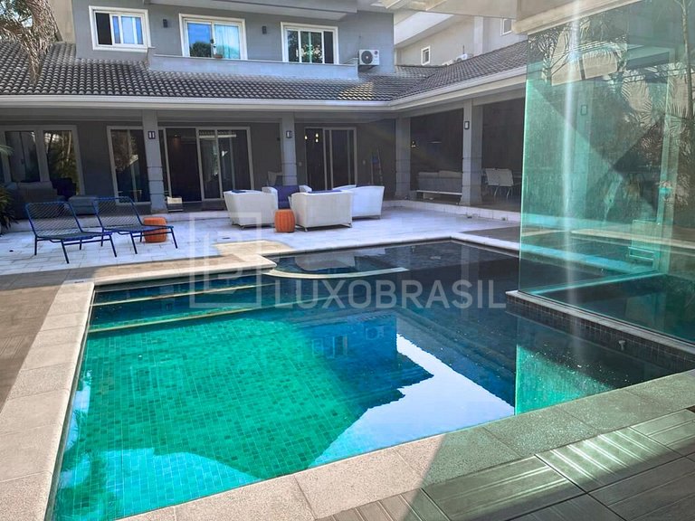 LB - RJ898 Casa com 04 suítes para aluguel e compra, 600 m²