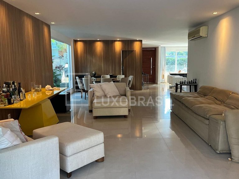 LB - RJ898 Casa com 04 suítes para aluguel e compra, 600 m²