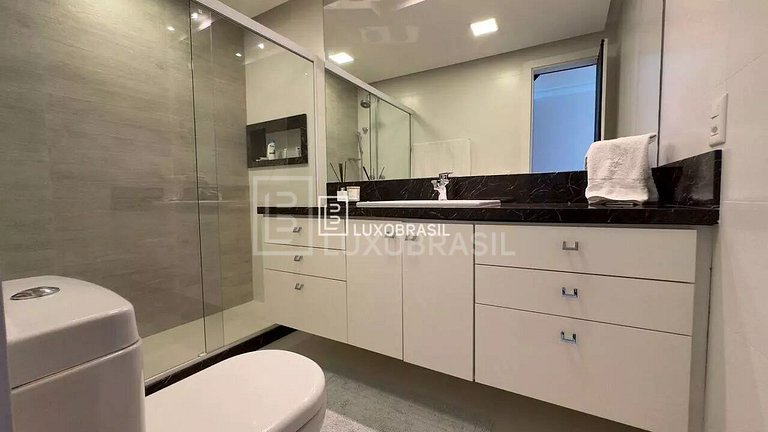 LB - RJ979 Apartamento com 3 quartos, 330 m², aluguel por R$