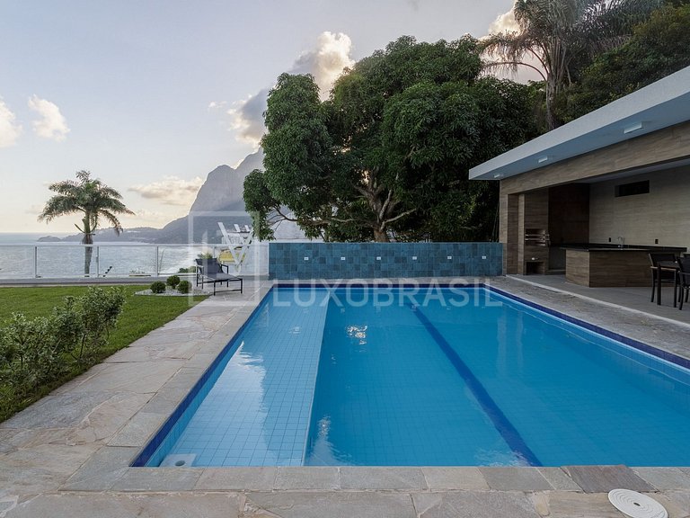 Villa Irvana 04 Suítes em São Conrado