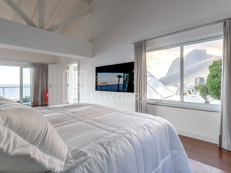 Villa Irvana 04 Suítes em São Conrado