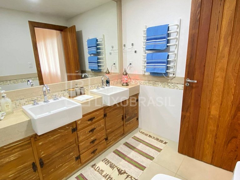LB - PET800 Casa com 3 dormitórios, 250 m² - venda por R$ 2.