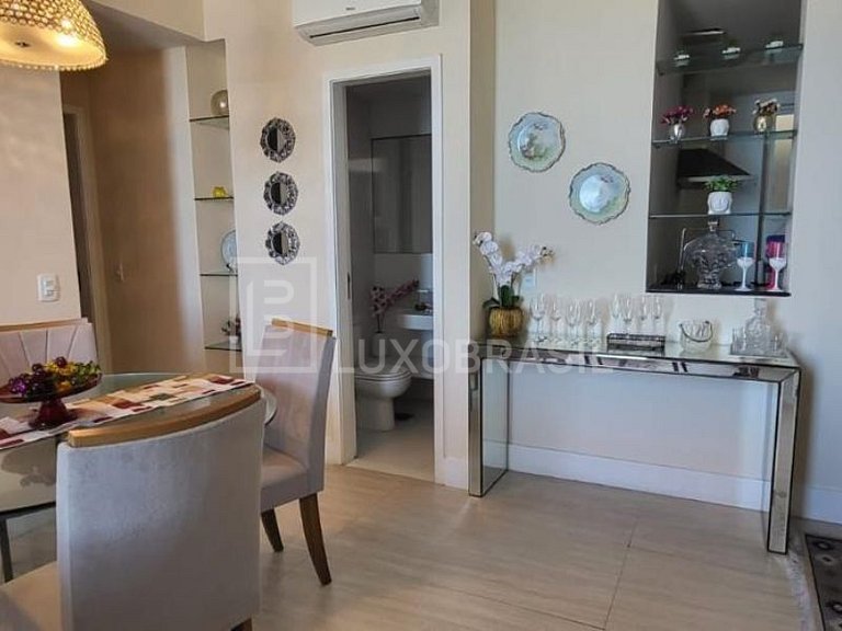 LB - RJ806 Apartamento com 03 quartos para alugar por R$ 18.