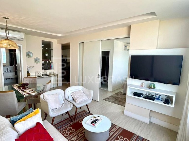 LB - RJ806 Apartamento com 03 quartos para alugar por R$ 18.