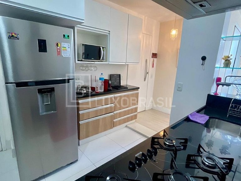 LB - RJ806 Apartamento com 03 quartos para alugar por R$ 18.