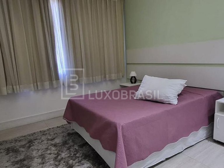 LB - RJ806 Apartamento com 03 quartos para alugar por R$ 18.