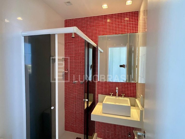 LB - RJ806 Apartamento com 03 quartos para alugar por R$ 18.