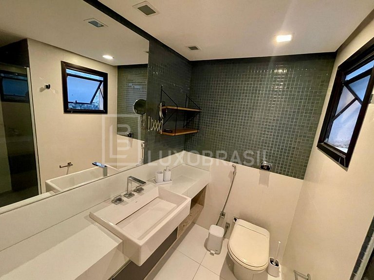 LB - RJ857 Cobertura com 05 suítes para alugar, 533 m² por R