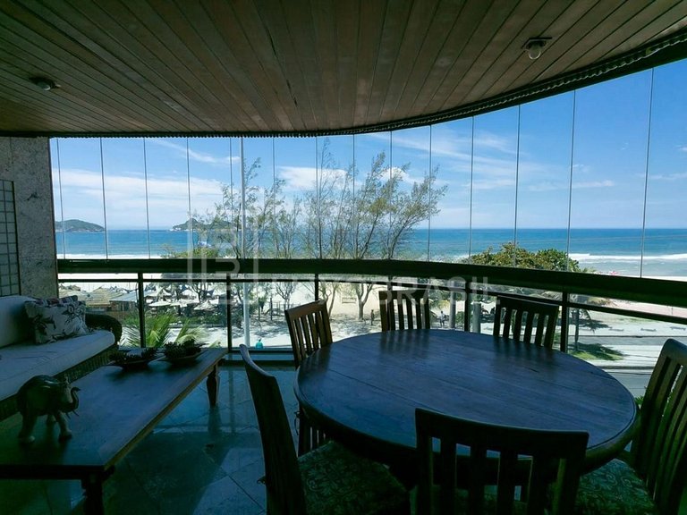 LB - RJ864 4-Suite Apartment for Sale on Av. do Pepê | 262 m