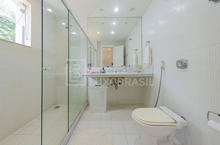 LB - RJ804 Casa com 06 quartos, 690 m² - Itanhangá