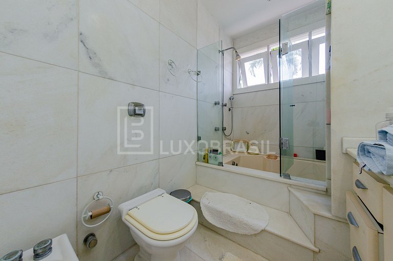 LB - RJ804 Casa com 06 quartos, 690 m² - Itanhangá