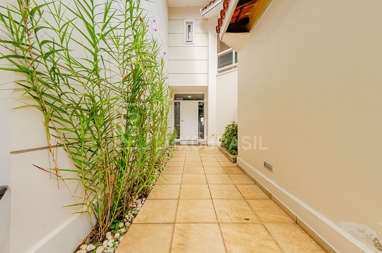 LB - RJ804 Casa com 06 quartos, 690 m² - Itanhangá