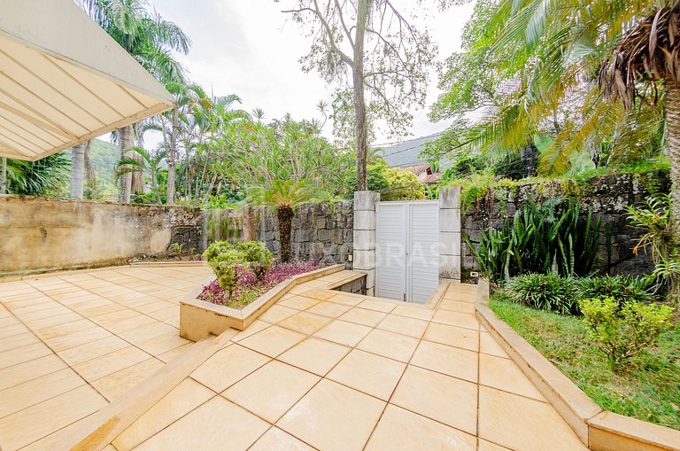 LB - RJ804 Casa com 06 quartos, 690 m² - Itanhangá