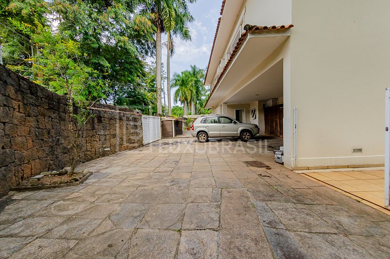 LB - RJ804 Casa com 06 quartos, 690 m² - Itanhangá