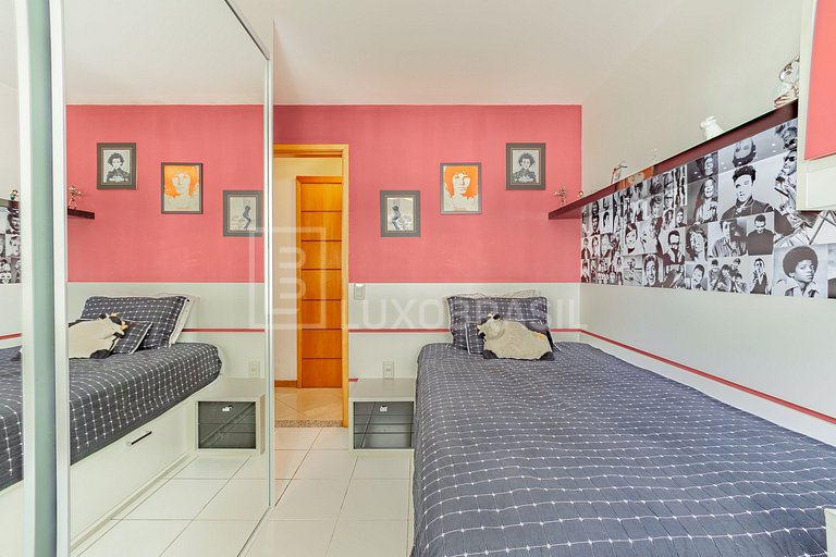 LB - RJ933 4-Bedroom Penthouse for Sale, 240 m² - Botafogo