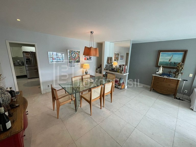 LB - RJ990 Apartamento com 04 Quartos no Costa del Sol à ven