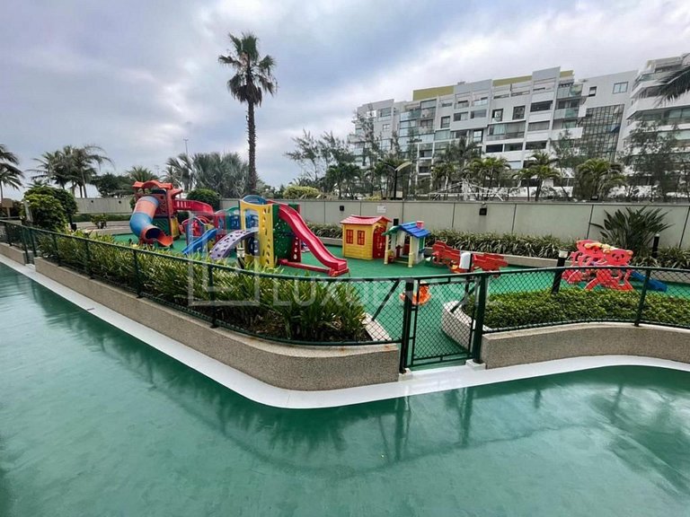 LB - RJ990 Apartamento com 04 Quartos no Costa del Sol à ven