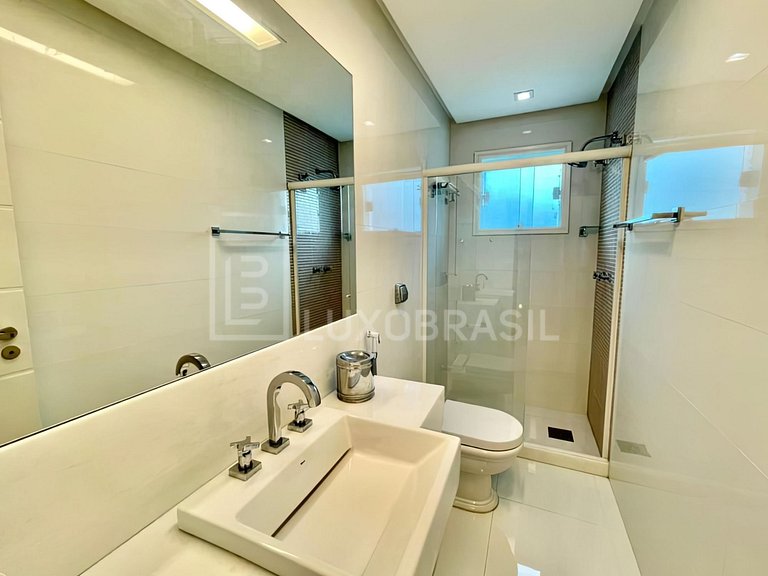 LB - RJ940 Casa com 05 Suítes à venda, 780 m² por R$ 8.000.0
