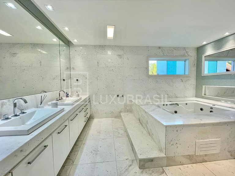 LB - RJ940 Casa com 05 Suítes à venda, 780 m² por R$ 8.000.0