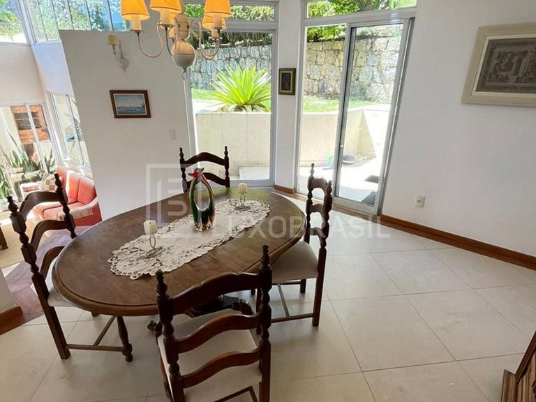 LB - RJ947 Casa com 04 suítes à venda, 485 m² por R$ 3.390.0