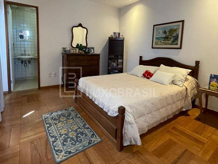 LB - RJ947 Casa com 04 suítes à venda, 485 m² por R$ 3.390.0