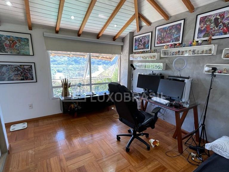 LB - RJ947 Casa com 04 suítes à venda, 485 m² por R$ 3.390.0