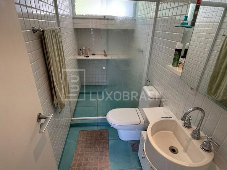 LB - RJ947 Casa com 04 suítes à venda, 485 m² por R$ 3.390.0