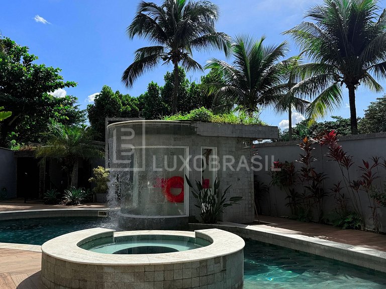 LB - RJ886 Casa Triplex com Piscina e 7 Suítes no Vivendas d