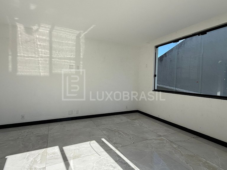 LB - RJ886 Casa Triplex com Piscina e 7 Suítes no Vivendas d